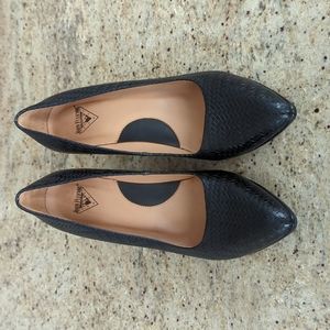 The Desmond | Black Herringbone | Leather Pump | John Fluevog